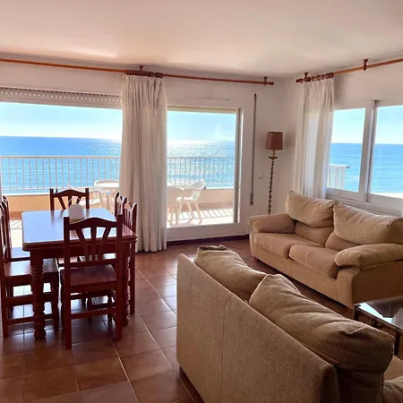 Bertur Rodes Lux Apartman Calafell
