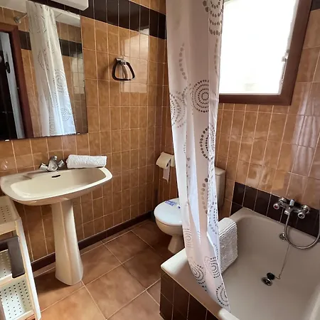 Bertur Rodes Lux Apartman Calafell